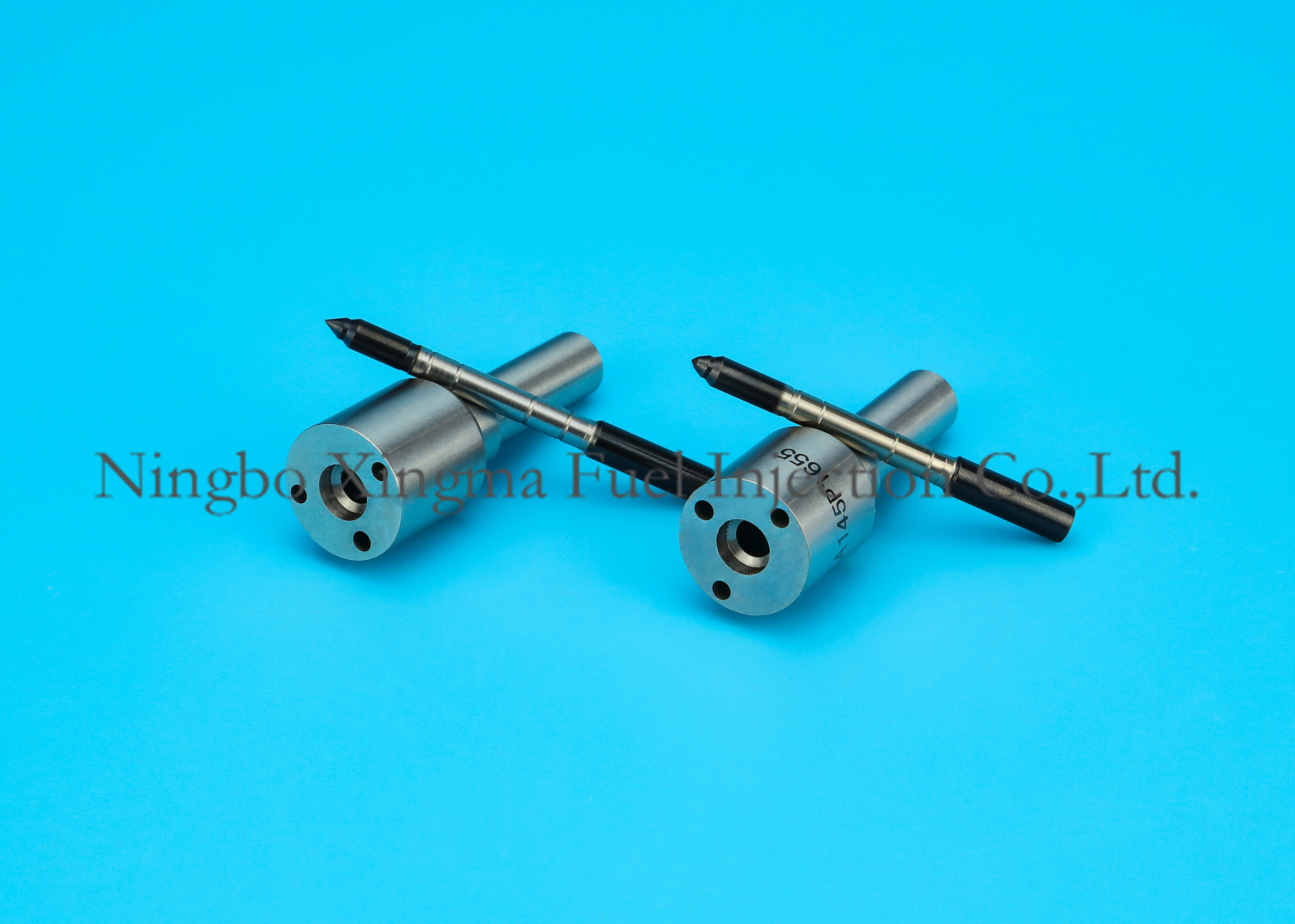 Common Rail Fuel Bosch Injector Nozzles Kubota Engine Spare Parts